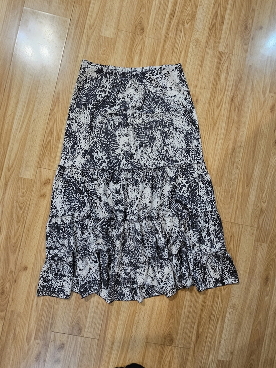 CAbi Dresses & Skirts - CAbi Black and White Abstract Tiered Flowy Lightweight Maxi Skirt